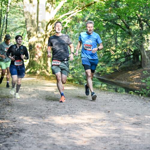 28.09.2025 - 33. Volkslauf durch das schöne Alstertal Dr. Thomas Lammeyer http://msf.ph/oto/8951680 28.09.2025 10:18:58 Laufen 1692, 16, 1033, 1624, 1600 meine-sportfotos.de