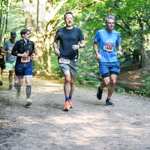 28.09.2025 - 33. Volkslauf durch das schöne Alstertal Dr. Thomas Lammeyer http://msf.ph/oto/8951684 28.09.2025 10:18:58 Laufen 1692, 16, 1033, 1624, 1600 meine-sportfotos.de