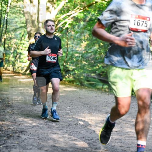 28.09.2025 - 33. Volkslauf durch das schöne Alstertal Dr. Thomas Lammeyer http://msf.ph/oto/8951704 28.09.2025 10:19:02 Laufen 101, 1692, 1675 meine-sportfotos.de