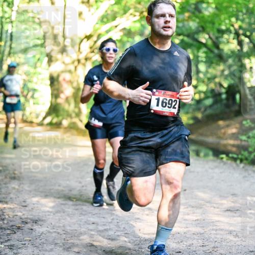 28.09.2025 - 33. Volkslauf durch das schöne Alstertal Dr. Thomas Lammeyer http://msf.ph/oto/8951711 28.09.2025 10:19:03 Laufen 1692 meine-sportfotos.de