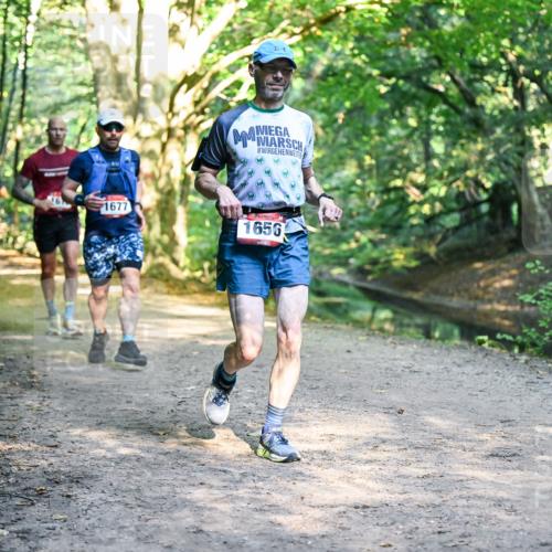 28.09.2025 - 33. Volkslauf durch das schöne Alstertal Dr. Thomas Lammeyer http://msf.ph/oto/8951725 28.09.2025 10:19:06 Laufen 1677, 1656 meine-sportfotos.de