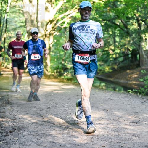 28.09.2025 - 33. Volkslauf durch das schöne Alstertal Dr. Thomas Lammeyer http://msf.ph/oto/8951727 28.09.2025 10:19:06 Laufen 1613, 1677, 1656 meine-sportfotos.de