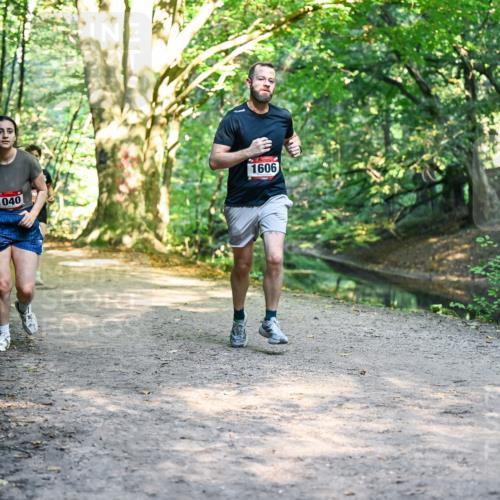 28.09.2025 - 33. Volkslauf durch das schöne Alstertal Dr. Thomas Lammeyer http://msf.ph/oto/8951750 28.09.2025 10:19:10 Laufen 1606, 1040 meine-sportfotos.de
