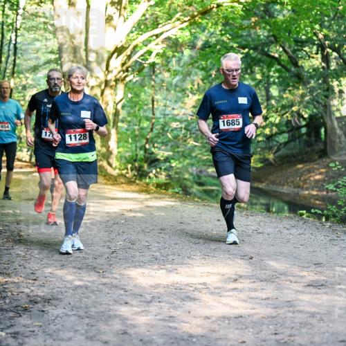 28.09.2025 - 33. Volkslauf durch das schöne Alstertal Dr. Thomas Lammeyer http://msf.ph/oto/8951808 28.09.2025 10:19:20 Laufen 1654, 17, 1128, 1685 meine-sportfotos.de