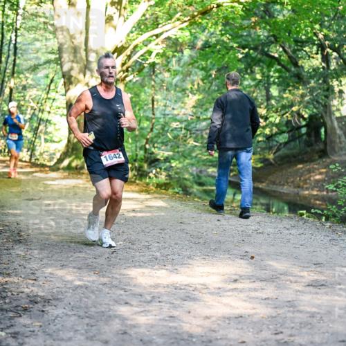 28.09.2025 - 33. Volkslauf durch das schöne Alstertal Dr. Thomas Lammeyer http://msf.ph/oto/8951842 28.09.2025 10:19:26 Laufen 1611, 1642 meine-sportfotos.de