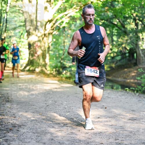 28.09.2025 - 33. Volkslauf durch das schöne Alstertal Dr. Thomas Lammeyer http://msf.ph/oto/8951850 28.09.2025 10:19:28 Laufen 1642 meine-sportfotos.de
