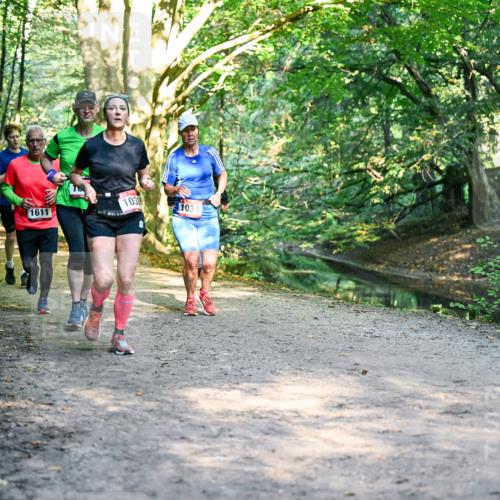 28.09.2025 - 33. Volkslauf durch das schöne Alstertal Dr. Thomas Lammeyer http://msf.ph/oto/8951864 28.09.2025 10:19:30 Laufen 1611, 103, 1034 meine-sportfotos.de