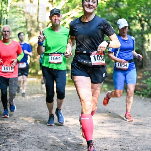 28.09.2025 - 33. Volkslauf durch das schöne Alstertal Dr. Thomas Lammeyer http://msf.ph/oto/8951873 28.09.2025 10:19:32 Laufen 1611, 1691, 1038, 1054 meine-sportfotos.de