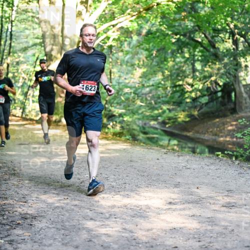 28.09.2025 - 33. Volkslauf durch das schöne Alstertal Dr. Thomas Lammeyer http://msf.ph/oto/8951929 28.09.2025 10:19:42 Laufen 1032, 4623 meine-sportfotos.de