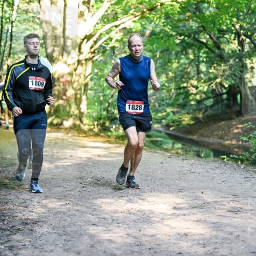28.09.2025 - 33. Volkslauf durch das schöne Alstertal Dr. Thomas Lammeyer http://msf.ph/oto/8951990 28.09.2025 10:19:52 Laufen 1809, 1828 meine-sportfotos.de