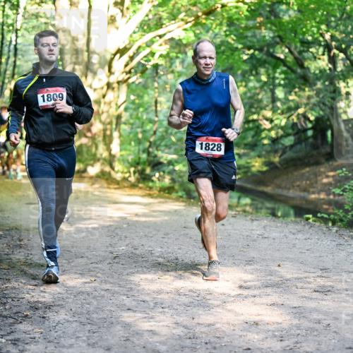 28.09.2025 - 33. Volkslauf durch das schöne Alstertal Dr. Thomas Lammeyer http://msf.ph/oto/8951992 28.09.2025 10:19:53 Laufen 1809, 1828 meine-sportfotos.de