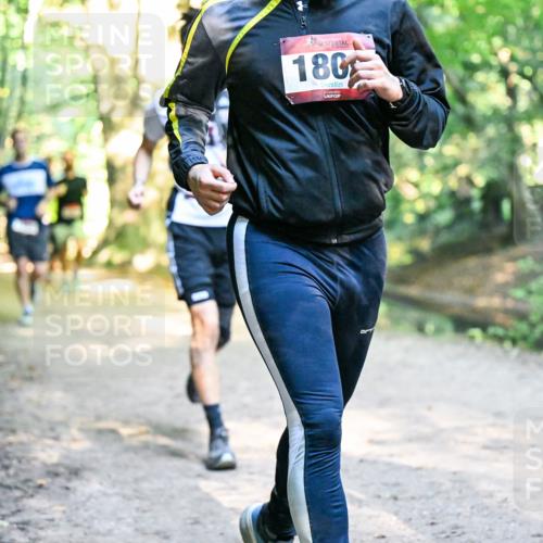 28.09.2025 - 33. Volkslauf durch das schöne Alstertal Dr. Thomas Lammeyer http://msf.ph/oto/8952002 28.09.2025 10:19:54 Laufen 180 meine-sportfotos.de