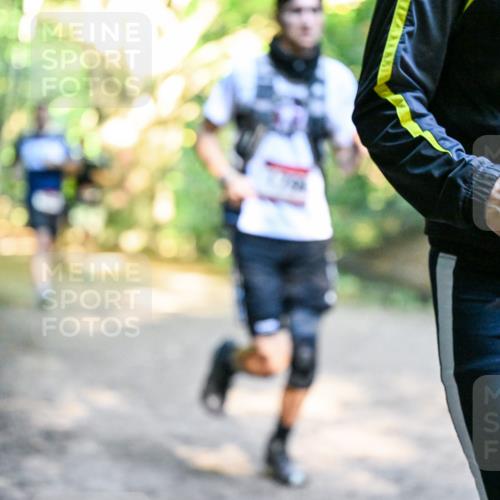 28.09.2025 - 33. Volkslauf durch das schöne Alstertal Dr. Thomas Lammeyer http://msf.ph/oto/8952006 28.09.2025 10:19:55 Laufen 18 meine-sportfotos.de