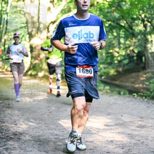 28.09.2025 - 33. Volkslauf durch das schöne Alstertal Dr. Thomas Lammeyer http://msf.ph/oto/8952023 28.09.2025 10:19:57 Laufen 1680 meine-sportfotos.de