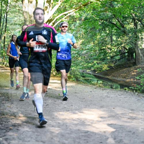 28.09.2025 - 33. Volkslauf durch das schöne Alstertal Dr. Thomas Lammeyer http://msf.ph/oto/8952073 28.09.2025 10:20:06 Laufen 1706, 1640 meine-sportfotos.de