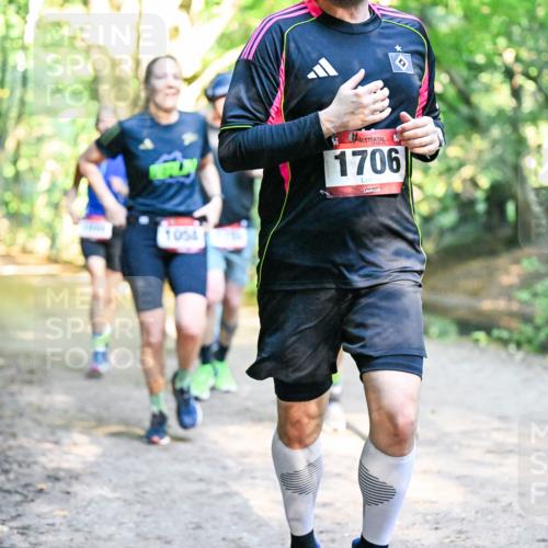 28.09.2025 - 33. Volkslauf durch das schöne Alstertal Dr. Thomas Lammeyer http://msf.ph/oto/8952080 28.09.2025 10:20:07 Laufen 1054, 1706 meine-sportfotos.de