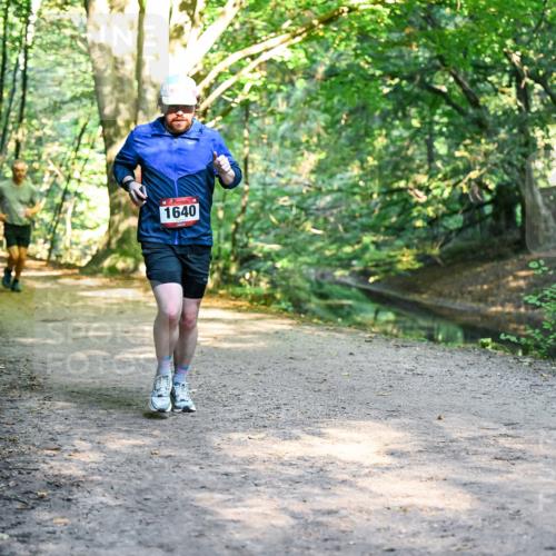 28.09.2025 - 33. Volkslauf durch das schöne Alstertal Dr. Thomas Lammeyer http://msf.ph/oto/8952098 28.09.2025 10:20:11 Laufen 1640 meine-sportfotos.de