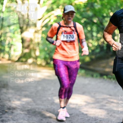 28.09.2025 - 33. Volkslauf durch das schöne Alstertal Dr. Thomas Lammeyer http://msf.ph/oto/8952155 28.09.2025 10:20:28 Laufen 1070, 1091 meine-sportfotos.de