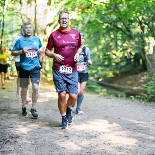 28.09.2025 - 33. Volkslauf durch das schöne Alstertal Dr. Thomas Lammeyer http://msf.ph/oto/8952219 28.09.2025 10:20:44 Laufen 1722, 19, 1712, 036, 10 meine-sportfotos.de