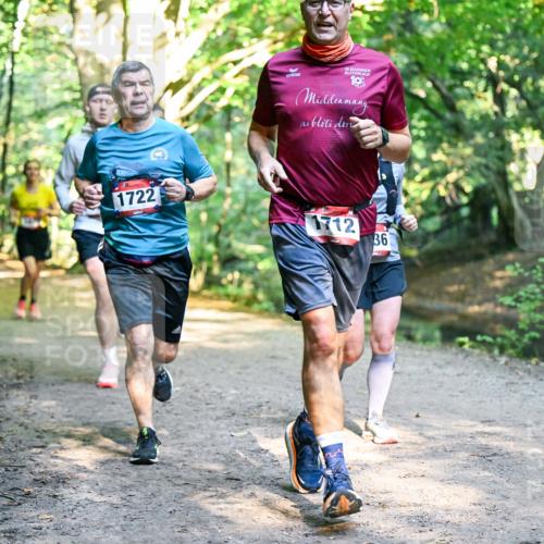 28.09.2025 - 33. Volkslauf durch das schöne Alstertal Dr. Thomas Lammeyer http://msf.ph/oto/8952222 28.09.2025 10:20:45 Laufen 30, 19, 1722, 1712, 36 meine-sportfotos.de