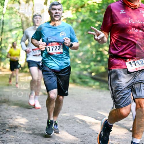 28.09.2025 - 33. Volkslauf durch das schöne Alstertal Dr. Thomas Lammeyer http://msf.ph/oto/8952226 28.09.2025 10:20:45 Laufen 30, 1779, 1722, 1712 meine-sportfotos.de