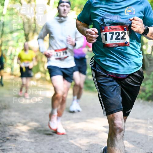 28.09.2025 - 33. Volkslauf durch das schöne Alstertal Dr. Thomas Lammeyer http://msf.ph/oto/8952230 28.09.2025 10:20:46 Laufen 1779, 1722, 77, 2021 meine-sportfotos.de