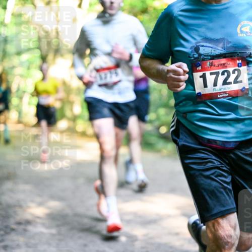 28.09.2025 - 33. Volkslauf durch das schöne Alstertal Dr. Thomas Lammeyer http://msf.ph/oto/8952231 28.09.2025 10:20:46 Laufen 1775, 2021, 1722 meine-sportfotos.de