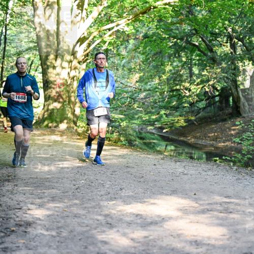 28.09.2025 - 33. Volkslauf durch das schöne Alstertal Dr. Thomas Lammeyer http://msf.ph/oto/8952271 28.09.2025 10:20:54 Laufen 1697, 1056, 10, 1688 meine-sportfotos.de