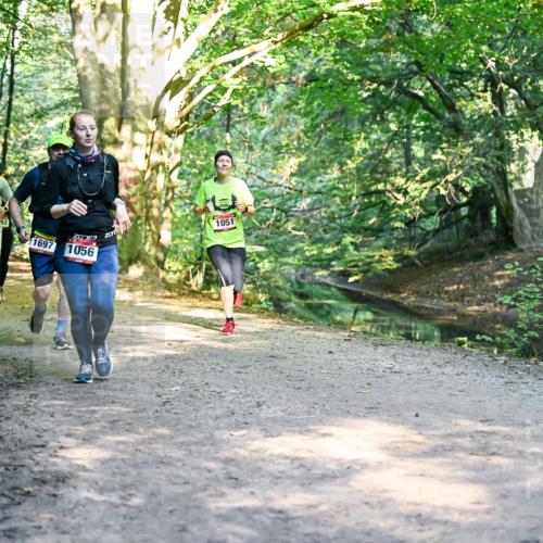 28.09.2025 - 33. Volkslauf durch das schöne Alstertal Dr. Thomas Lammeyer http://msf.ph/oto/8952291 28.09.2025 10:20:58 Laufen 1671, 1697, 1056, 1051 meine-sportfotos.de