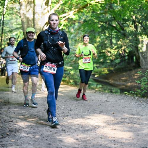 28.09.2025 - 33. Volkslauf durch das schöne Alstertal Dr. Thomas Lammeyer http://msf.ph/oto/8952300 28.09.2025 10:20:59 Laufen 1697, 1056, 1051 meine-sportfotos.de