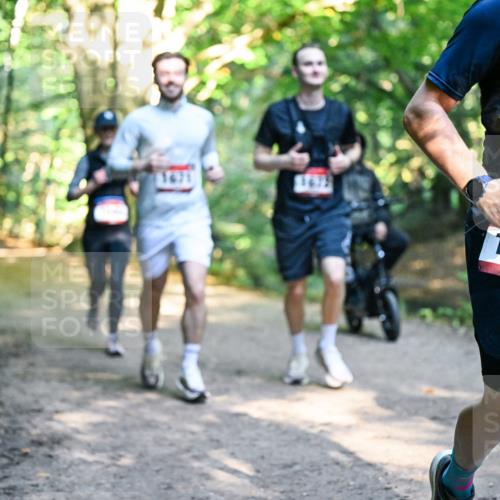 28.09.2025 - 33. Volkslauf durch das schöne Alstertal Dr. Thomas Lammeyer http://msf.ph/oto/8952311 28.09.2025 10:21:01 Laufen 1671, 1697 meine-sportfotos.de