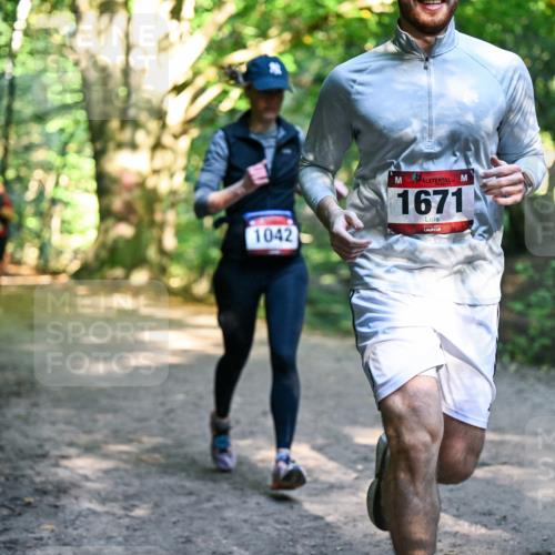 28.09.2025 - 33. Volkslauf durch das schöne Alstertal Dr. Thomas Lammeyer http://msf.ph/oto/8952320 28.09.2025 10:21:02 Laufen 1042, 1671 meine-sportfotos.de