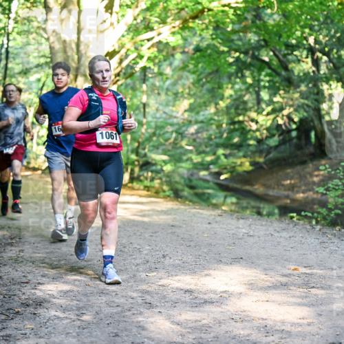 28.09.2025 - 33. Volkslauf durch das schöne Alstertal Dr. Thomas Lammeyer http://msf.ph/oto/8952334 28.09.2025 10:21:06 Laufen 16, 1061 meine-sportfotos.de