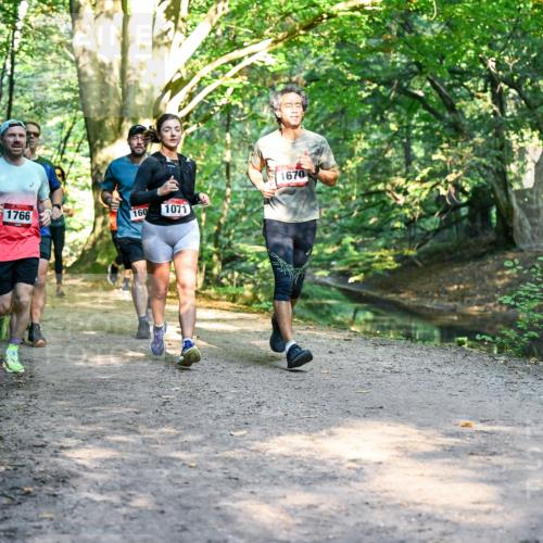 28.09.2025 - 33. Volkslauf durch das schöne Alstertal Dr. Thomas Lammeyer http://msf.ph/oto/8952405 28.09.2025 10:21:20 Laufen 1766, 160, 1071, 1670 meine-sportfotos.de