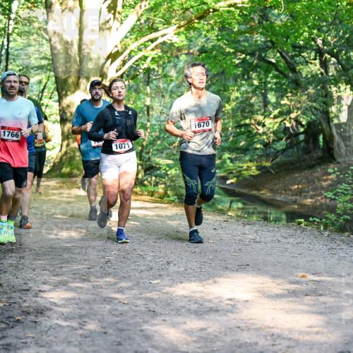28.09.2025 - 33. Volkslauf durch das schöne Alstertal Dr. Thomas Lammeyer http://msf.ph/oto/8952406 28.09.2025 10:21:20 Laufen 1766, 1069, 1071, 1670 meine-sportfotos.de