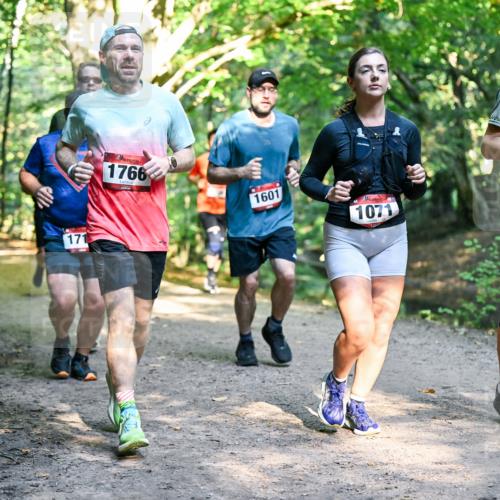 28.09.2025 - 33. Volkslauf durch das schöne Alstertal Dr. Thomas Lammeyer http://msf.ph/oto/8952416 28.09.2025 10:21:22 Laufen 171, 1766, 1601, 1071, 70 meine-sportfotos.de