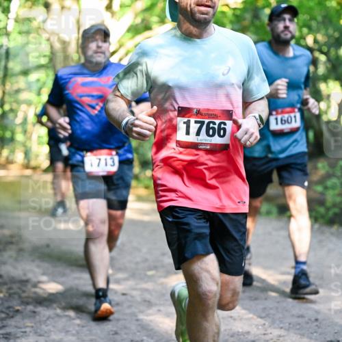 28.09.2025 - 33. Volkslauf durch das schöne Alstertal Dr. Thomas Lammeyer http://msf.ph/oto/8952421 28.09.2025 10:21:23 Laufen 1713, 1766, 1601 meine-sportfotos.de