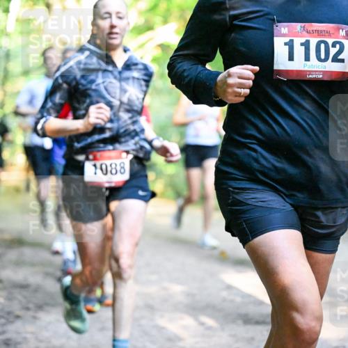 28.09.2025 - 33. Volkslauf durch das schöne Alstertal Dr. Thomas Lammeyer http://msf.ph/oto/8952482 28.09.2025 10:21:38 Laufen 1088, 1102, 1 meine-sportfotos.de
