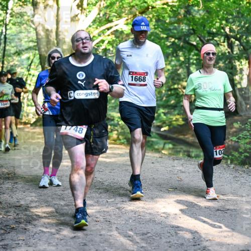 28.09.2025 - 33. Volkslauf durch das schöne Alstertal Dr. Thomas Lammeyer http://msf.ph/oto/8952505 28.09.2025 10:21:43 Laufen 1041, 1668, 748, 102 meine-sportfotos.de