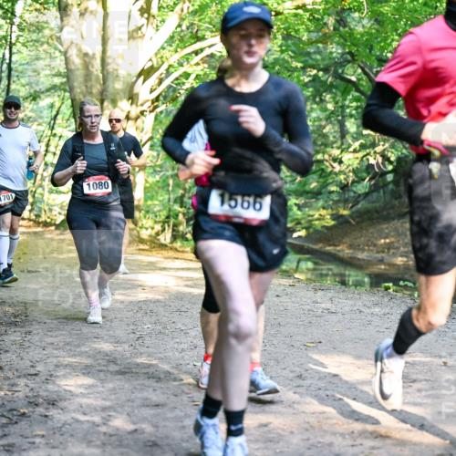 28.09.2025 - 33. Volkslauf durch das schöne Alstertal Dr. Thomas Lammeyer http://msf.ph/oto/8952536 28.09.2025 10:21:49 Laufen 064, 1080, 1579, 1701, 1566 meine-sportfotos.de