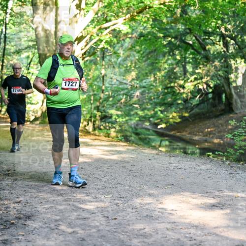 28.09.2025 - 33. Volkslauf durch das schöne Alstertal Dr. Thomas Lammeyer http://msf.ph/oto/8952668 28.09.2025 10:22:22 Laufen 1745, 1740, 1727 meine-sportfotos.de