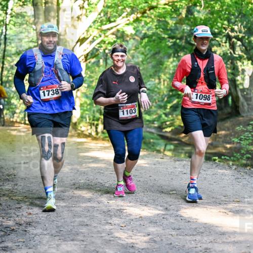 28.09.2025 - 33. Volkslauf durch das schöne Alstertal Dr. Thomas Lammeyer http://msf.ph/oto/8952956 28.09.2025 10:24:17 Laufen 1738, 1103, 1098 meine-sportfotos.de