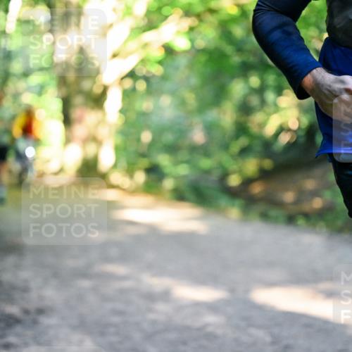 28.09.2025 - 33. Volkslauf durch das schöne Alstertal Dr. Thomas Lammeyer http://msf.ph/oto/8952971 28.09.2025 10:24:19 Laufen 17 meine-sportfotos.de