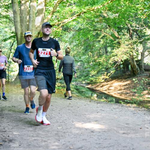 28.09.2025 - 33. Volkslauf durch das schöne Alstertal Dr. Thomas Lammeyer http://msf.ph/oto/8954008 28.09.2025 10:37:42 Laufen 1, 2017, 4513, 2233, 2271 meine-sportfotos.de