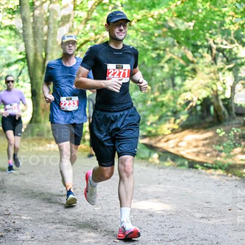 28.09.2025 - 33. Volkslauf durch das schöne Alstertal Dr. Thomas Lammeyer http://msf.ph/oto/8954014 28.09.2025 10:37:43 Laufen 2233, 2271 meine-sportfotos.de