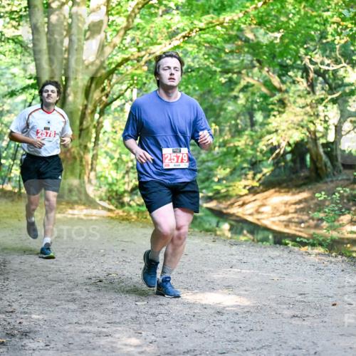 28.09.2025 - 33. Volkslauf durch das schöne Alstertal Dr. Thomas Lammeyer http://msf.ph/oto/8954087 28.09.2025 10:37:52 Laufen 2578, 2579 meine-sportfotos.de