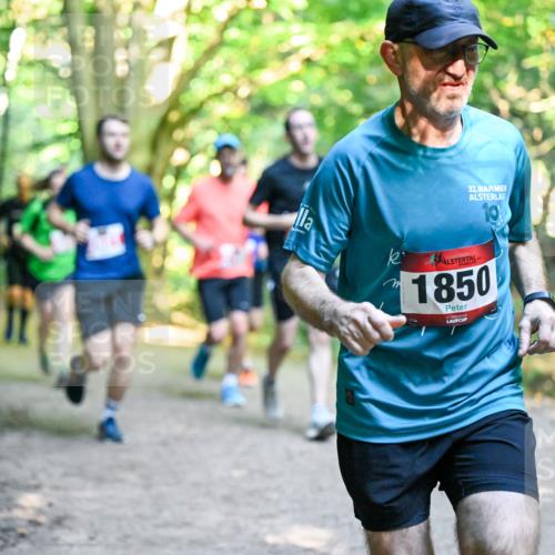 28.09.2025 - 33. Volkslauf durch das schöne Alstertal Dr. Thomas Lammeyer http://msf.ph/oto/8954745 28.09.2025 10:39:37 Laufen 32, 10, 1850 meine-sportfotos.de