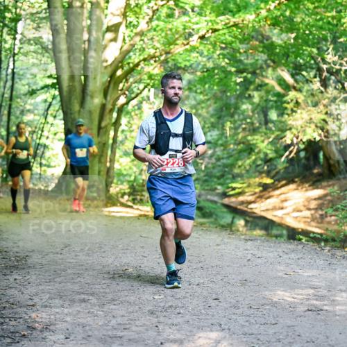 28.09.2025 - 33. Volkslauf durch das schöne Alstertal Dr. Thomas Lammeyer http://msf.ph/oto/8955040 28.09.2025 10:40:34 Laufen 2228 meine-sportfotos.de