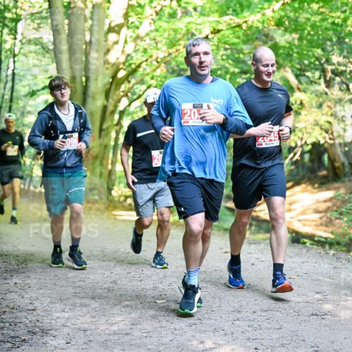 28.09.2025 - 33. Volkslauf durch das schöne Alstertal Dr. Thomas Lammeyer http://msf.ph/oto/8955502 28.09.2025 10:41:48 Laufen 20, 45, 1068 meine-sportfotos.de
