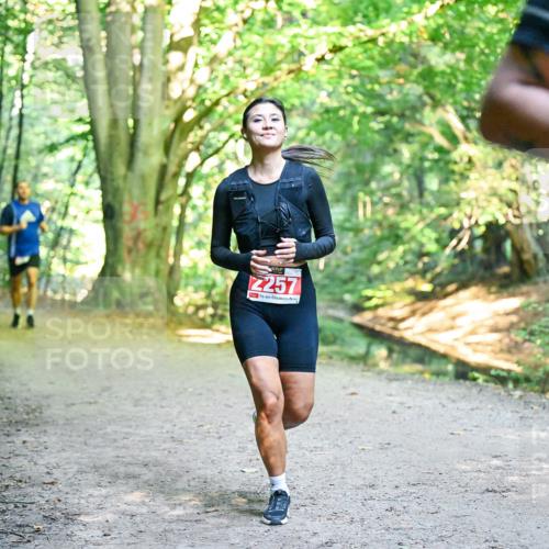28.09.2025 - 33. Volkslauf durch das schöne Alstertal Dr. Thomas Lammeyer http://msf.ph/oto/8955548 28.09.2025 10:41:55 Laufen 2257, 21 meine-sportfotos.de